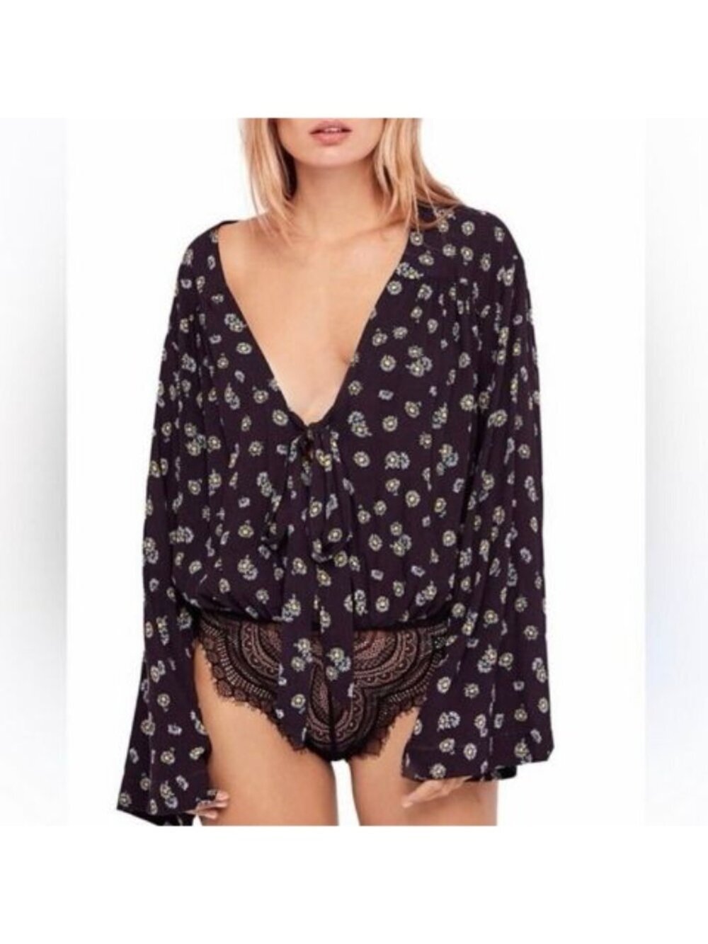 Free People Intimately Daisy Floral Lace Deep V Bodysuit Small